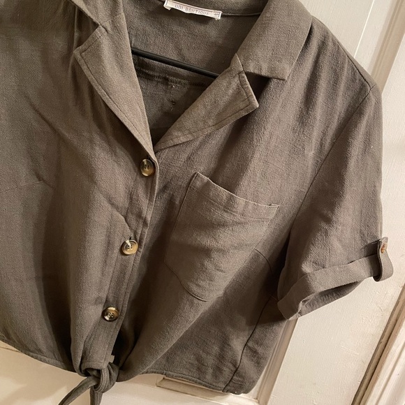 Olive Green Button Up Shirt- M - Picture 2 of 4
